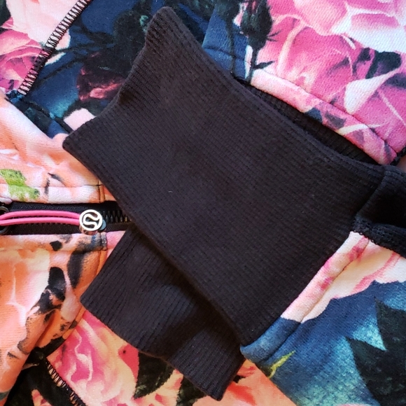 Lululemon Scuba Hoodie 2 - Picture 11 of 12